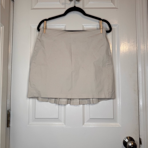 Victoria's Secret Cream Mini Skirt - Picture 3 of 3
